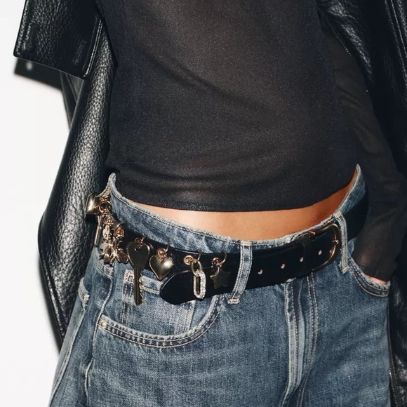Zara Accessories - ZARA 100% LEATHER CHARM BELT